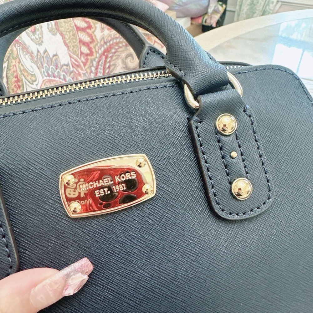 Michael Kors Saffiano Leather Satchel / crossbody bag/leather/NWT - Picture 2 of 10